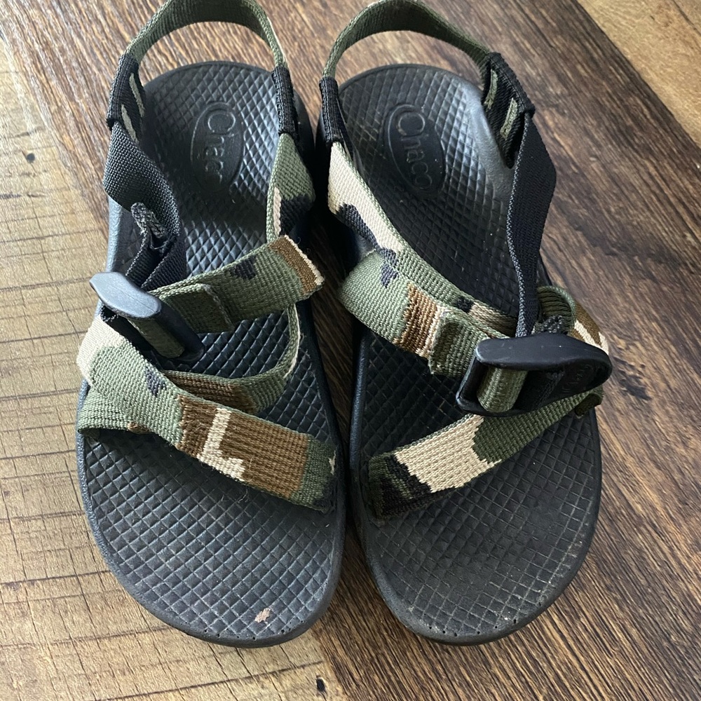 Kids Camo Chacos